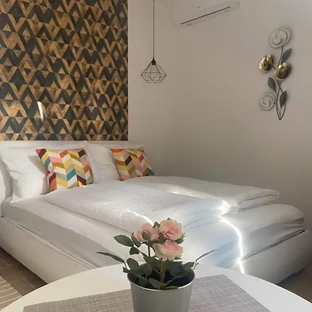 Corner بيت ضيافة 4*