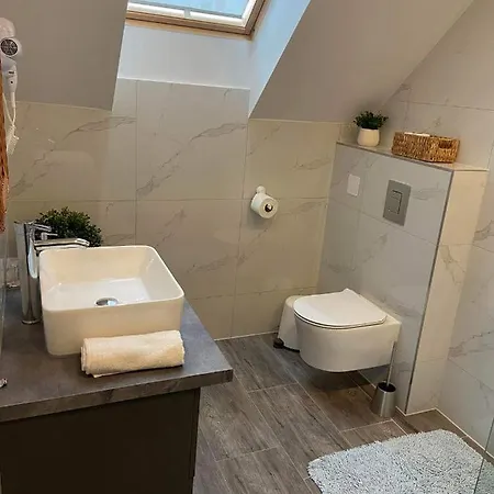 Corner بيت ضيافة 4*