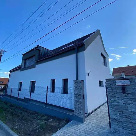 Corner بيت ضيافة تيهاني