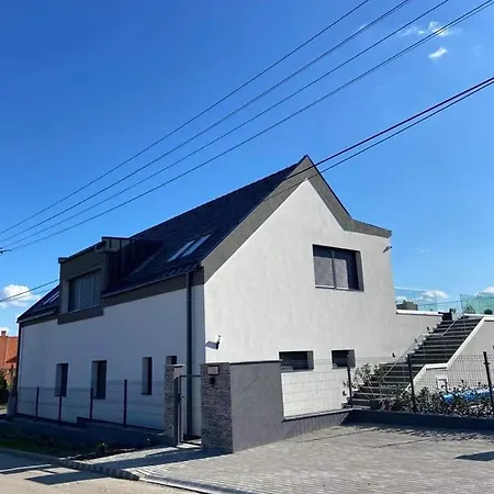 Corner ティハニ
